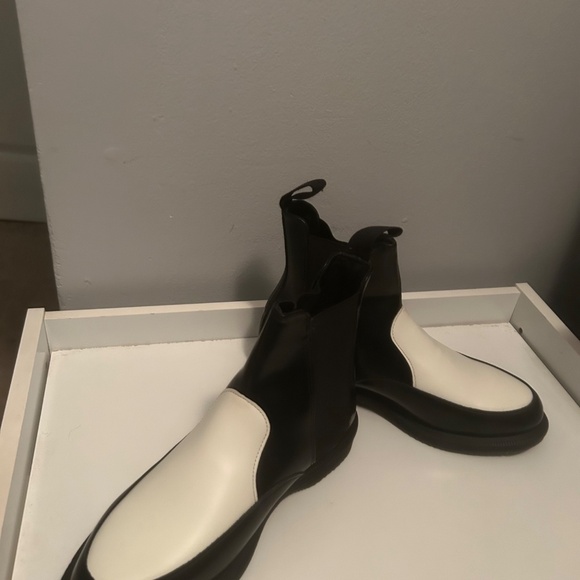 Bootie - Picture 4 of 7